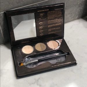 Anastasia Beverly Hills Beauty Express Brows